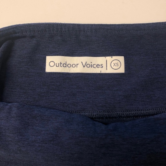 Outdoor Voices Warmup Leggings (3/4 length) - Picture 4 of 4
